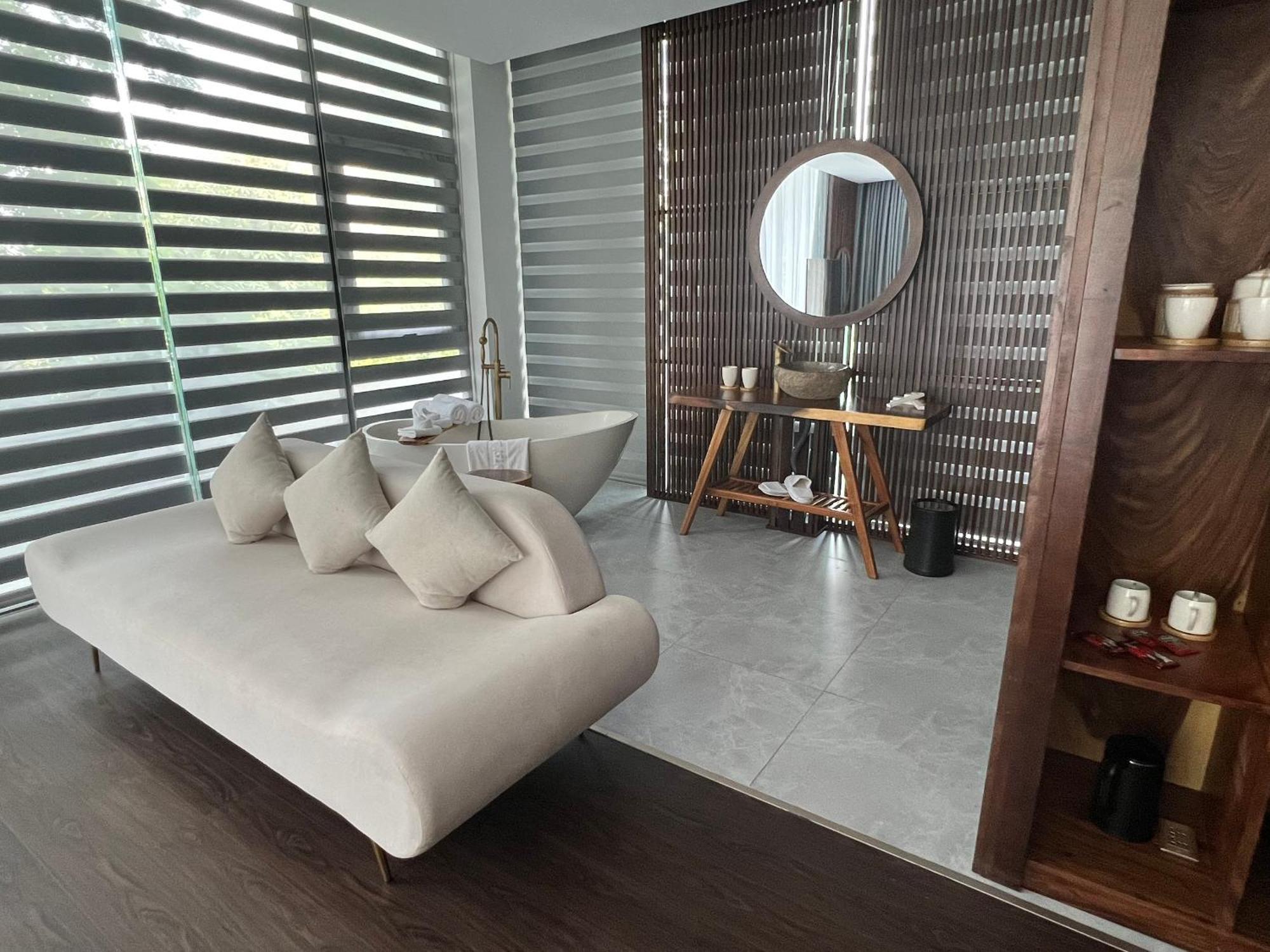 Minawa Kenhga Resort & Spa Ninh Bình Exteriör bild